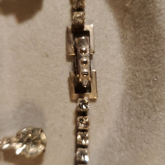 Vintage rhinestone earring and necklace - Picture 4 of 4